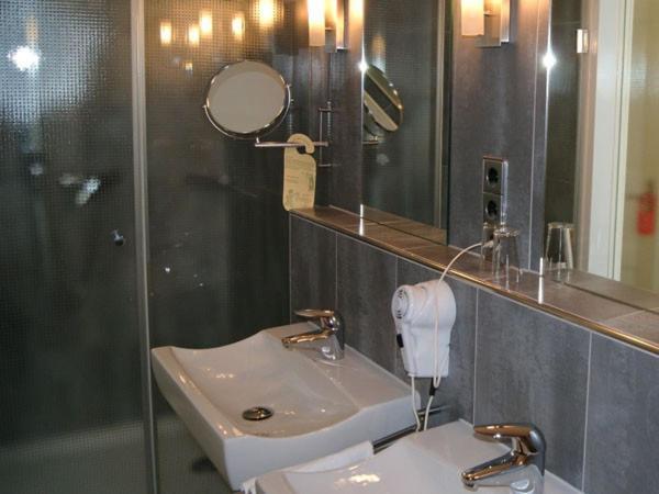אטנדורן Hotel Rauch מראה חיצוני תמונה